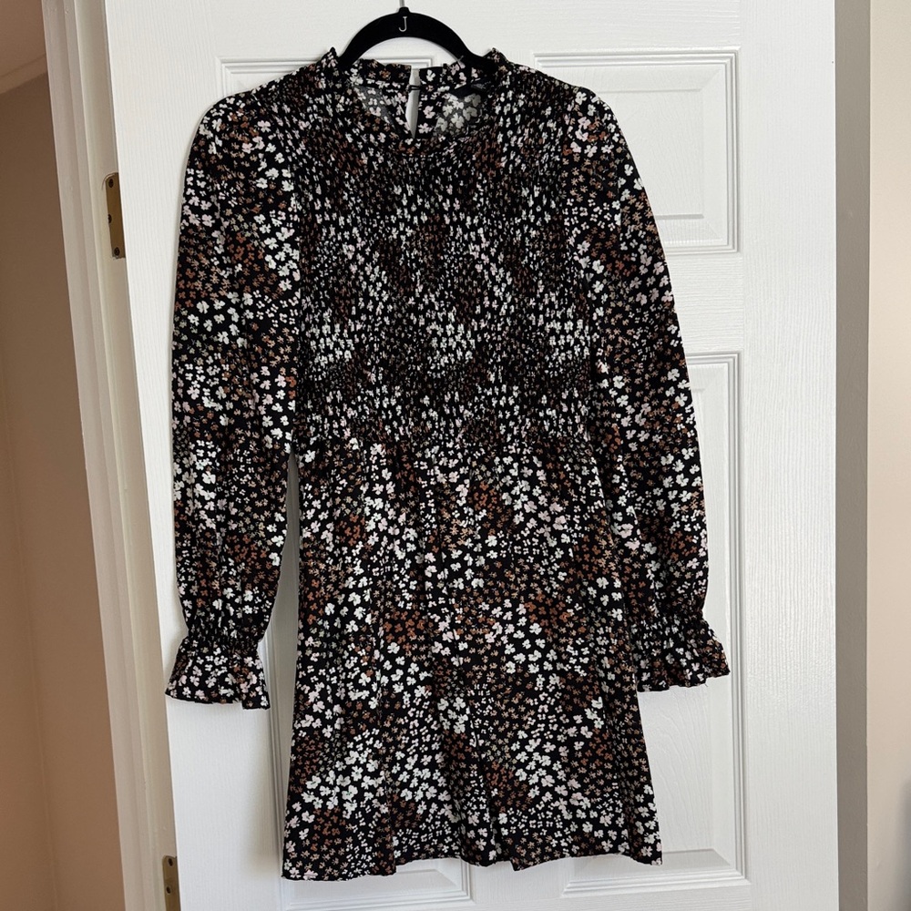 Vero Moda Long Sleeve Black Floral Scrunch Dress - Small